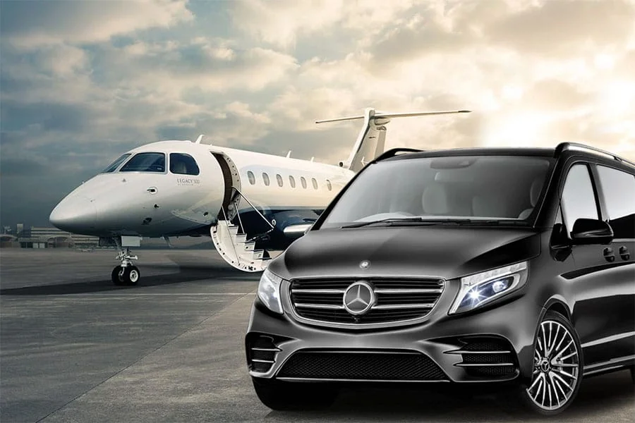 Havalimanında Mercedes Vito VIP transfer aracı
